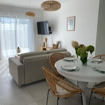 La Perchee Calme, Sauna, Parking Prive Apartment *