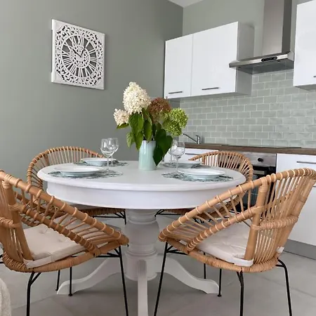La Perchee Calme, Sauna, Parking Prive Apartment Saint-Prix (Val d'Oise)