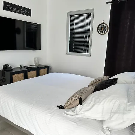 Apartment La Perchee Calme, Sauna, Parking Prive