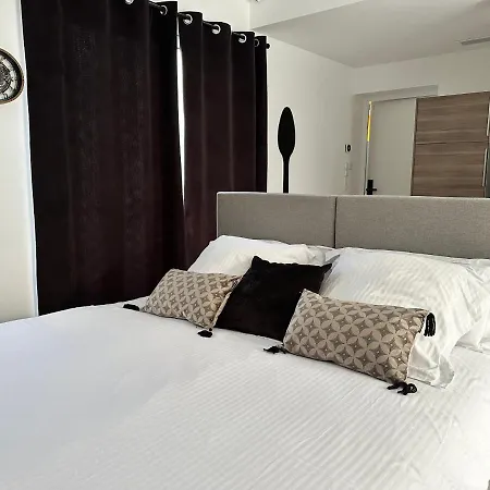 La Perchee Calme, Sauna, Parking Prive Apartment Saint-Prix (Val d'Oise)