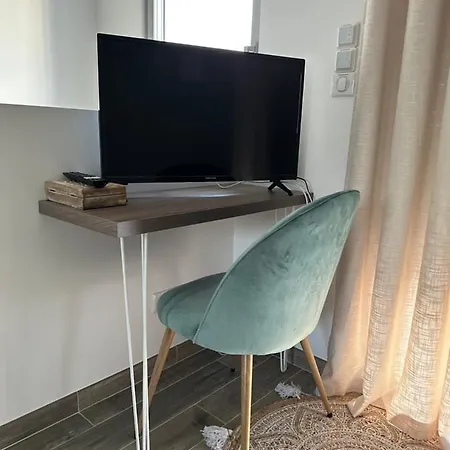 Apartment La Perchee Calme, Sauna, Parking Prive