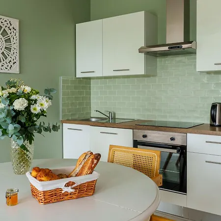 Appartement La Perchee Calme, Sauna, Parking Prive *